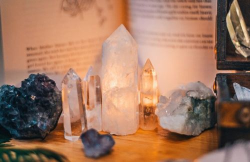 Crystals, Earth Energy and Feng Shui for Nurturing